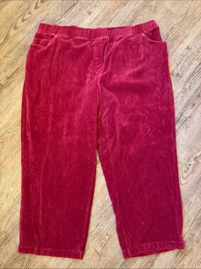 Quacker Factory Raspberry Red Corduroy Cropped Pants